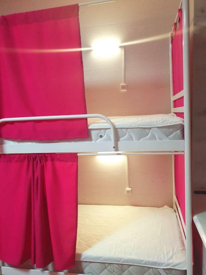 Hostel 777 Vokzal Kiev Eksteriør bilde